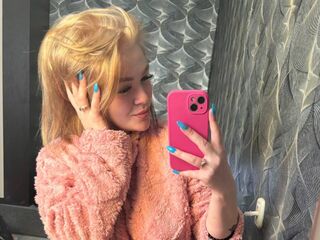free web cam chat ElizabethCamaro