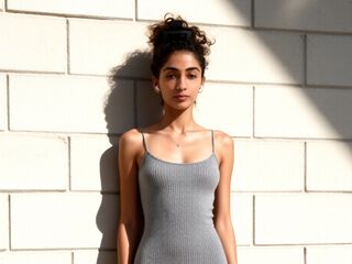 cam girl playing with vibrator EllieTaulbee