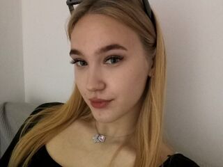 camgirl showing pussy ElwineByfield