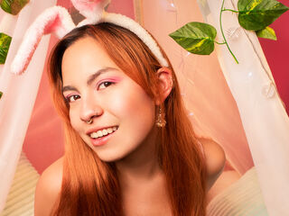 nude camgirl pic EmmaMonnet