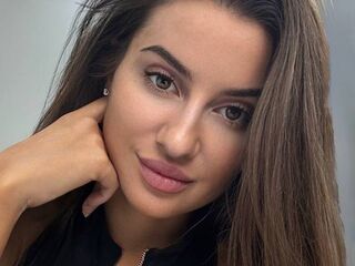 cam girl playing with vibrator EvaAdvans