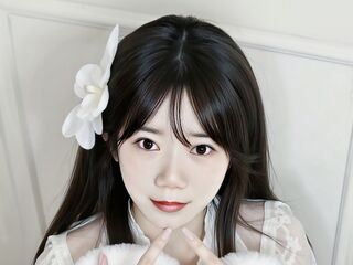 topless cam girl EvaDanni