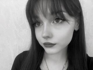 girl fingering pussy EvelynnCaillouet