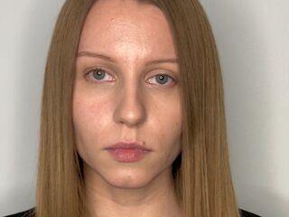 camgirl porn web cam FawnTobin