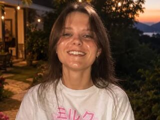 topless camgirl FeliceCorre