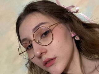 camgirl fingering wet pussy IngeFelde