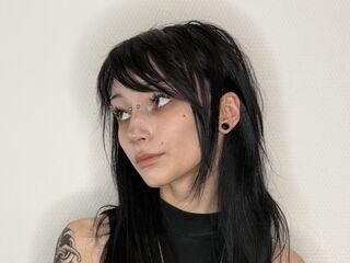 webcam striptease show IzettaBishel