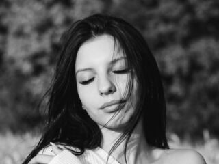 naked girl with live cam JanettaVanhove