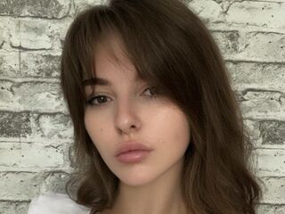 camgirl playing with sextoy JessikaLatus