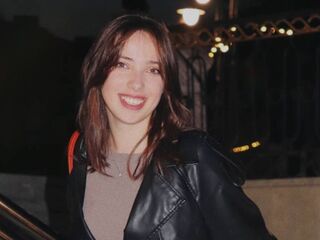 hot cam girl fingering pussy JovanRahimi