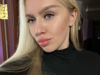 girl topless chat JudiJadore