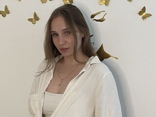 naked camgirl photo KandiceBishard