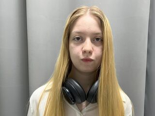 sexcam photo KarenLowe