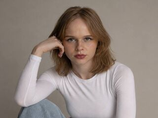 live webcam girl KayleenElms