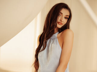 cam strip tease KendallSweet