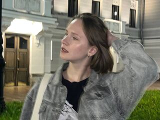 naughty cam girl KrissyJn