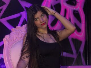 beautiful webcam girl LaineyRosse