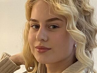 beautiful webcamgirl LaniePlewa
