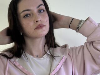 cam strip tease LatishaKilmartin