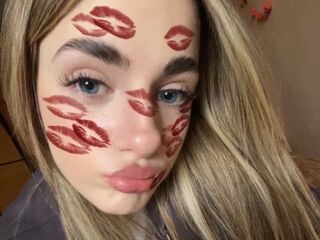livesex cam LatoyaMaccarino