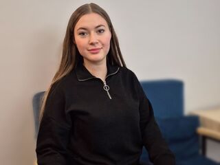 cybersex chatroom LeaDarcy