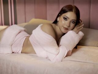 camgirl showing tits LilithFoxter