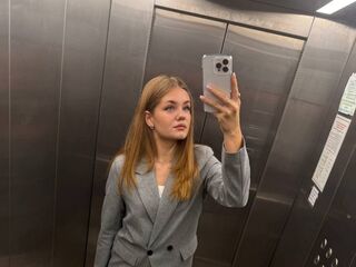 teaser chat LizzieIacovino