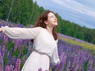 closeup web cam LoisCleverley