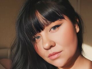 camslut fingering shaved pussy LolaFerari