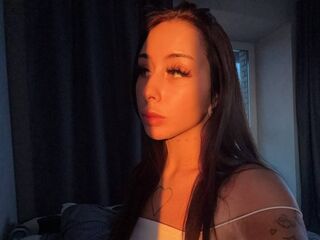 mastubating web cam girl LuxRaen