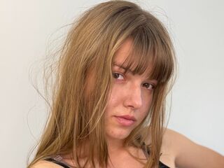 cam whore livesex LynetteOba