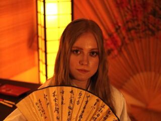 kinky cam picture MandiKressierer