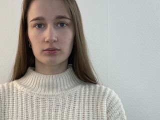 girl cam naked MarcelineLeja