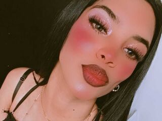 fingering camslut MeliGarden