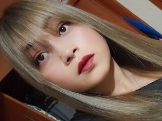 hot naked cam girl MercellaMorelli