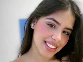 masturbating camgirl MiaFoxyx