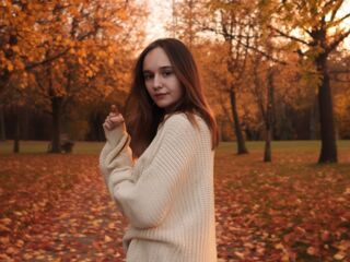 girl topless chat MillisaTravel