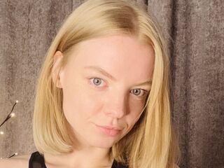 chat with cam MoiraBaumgartel