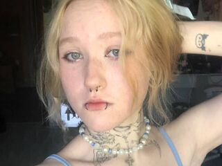 camslut spreading pussy MoriahEverly