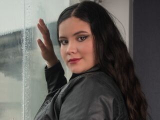 chat room cam NahiaMonet