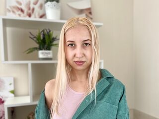 camgirl masturbating with sextoy OdetteFort