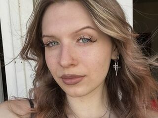 camgirl masturbating with sextoy PatriciaLois
