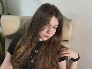 camgirl playing with sextoy PeggyCarters