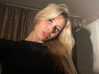 closeup cam RowanBellamy