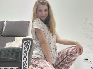 live sex video RoxyLorie