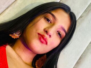 camgirl playing with vibrator SamantaVictoria