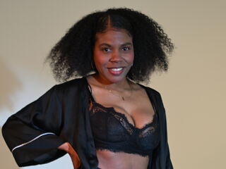 hot strip tease cam SaraBlackwood