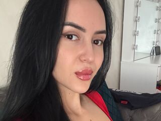 camgirl masturbating with dildo SaraJonsson