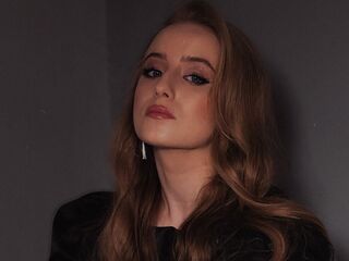 naked cam girl masturbating with sextoy SavinaMinosi