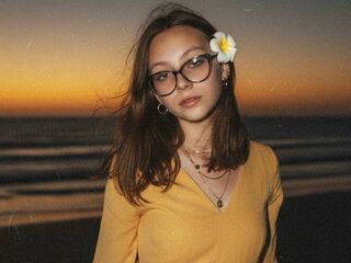 naked camgirl fingering pussy ShakitaKalama